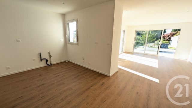 Maison à vendre - 4 pièces - 100,52 m2 - St Philbert De Grand Lieu - 44 - PAYS-DE-LOIRE