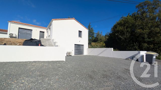 Maison à vendre - 4 pièces - 100,52 m2 - St Philbert De Grand Lieu - 44 - PAYS-DE-LOIRE