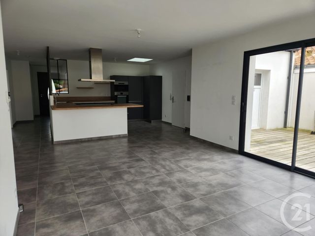 Maison &agrave; louer - 4 pi&egrave;ces - 100 m2 - Villeneuve En Retz - 44 - PAYS-DE-LOIRE