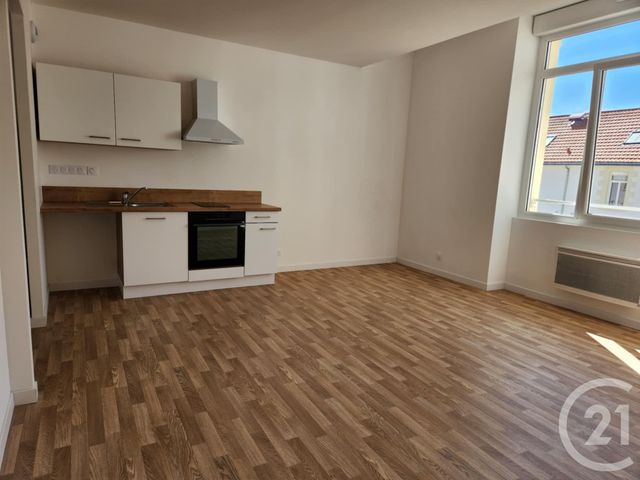 Appartement F2 &agrave; louer - 3 pi&egrave;ces - 42,50 m2 - Machecoul St Meme - 44 - PAYS-DE-LOIRE