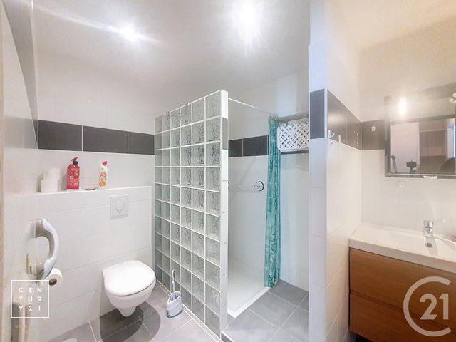 Maison à louer - 3 pièces - 85 m2 - Pezilla La Riviere - 66 - LANGUEDOC-ROUSSILLON