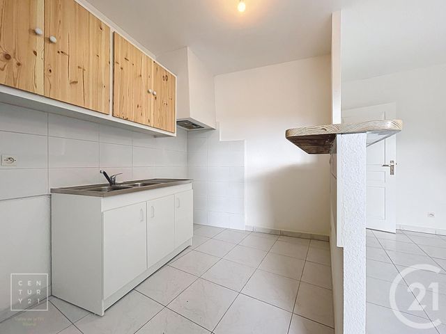 Appartement F2 &agrave; louer - 2 pi&egrave;ces - 71 m2 - Ille Sur Tet - 66 - LANGUEDOC-ROUSSILLON