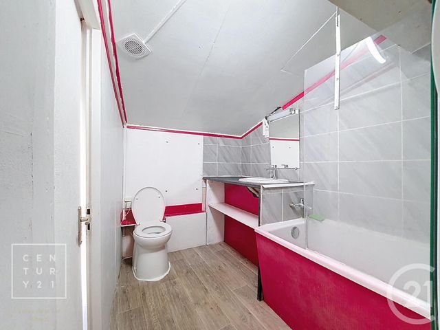 Maison &agrave; louer - 3 pi&egrave;ces - 95 m2 - Pezilla La Riviere - 66 - LANGUEDOC-ROUSSILLON