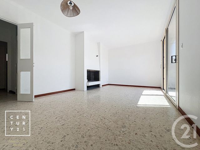 Maison &agrave; louer - 3 pi&egrave;ces - 72 m2 - Ille Sur Tet - 66 - LANGUEDOC-ROUSSILLON