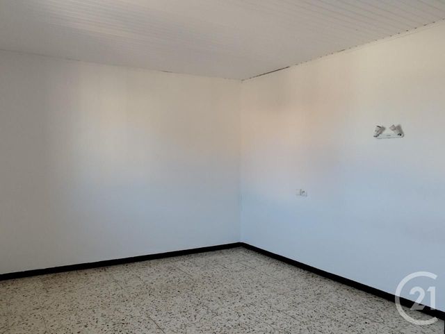 Appartement &agrave; louer - 3 pi&egrave;ces - 81,78 m2 - Pezilla La Riviere - 66 - LANGUEDOC-ROUSSILLON