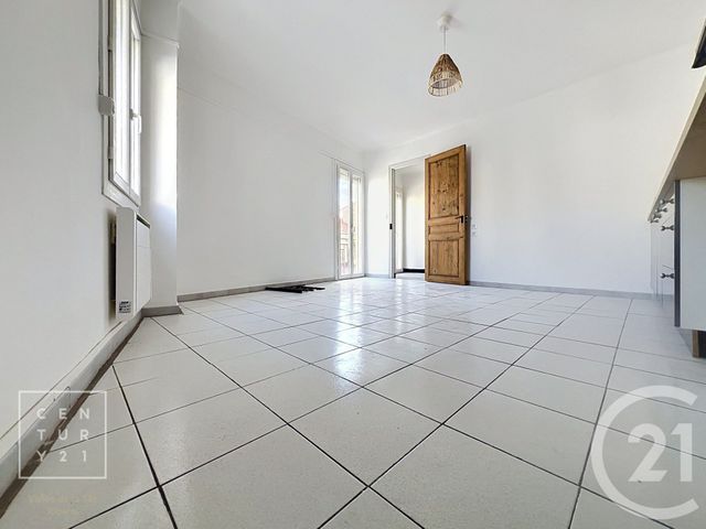 Appartement &agrave; louer - 3 pi&egrave;ces - 81,78 m2 - Pezilla La Riviere - 66 - LANGUEDOC-ROUSSILLON