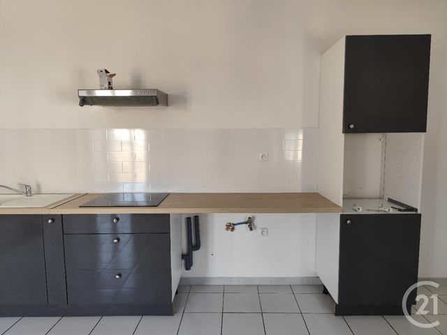 Appartement &agrave; louer - 3 pi&egrave;ces - 81,78 m2 - Pezilla La Riviere - 66 - LANGUEDOC-ROUSSILLON