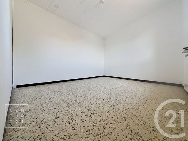 Appartement &agrave; louer - 3 pi&egrave;ces - 81,78 m2 - Pezilla La Riviere - 66 - LANGUEDOC-ROUSSILLON