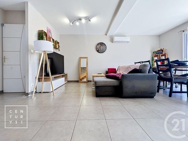 Maison &agrave; louer - 4 pi&egrave;ces - 83 m2 - Nefiach - 66 - LANGUEDOC-ROUSSILLON