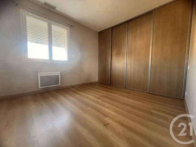 Maison &agrave; louer - 4 pi&egrave;ces - 83 m2 - Nefiach - 66 - LANGUEDOC-ROUSSILLON