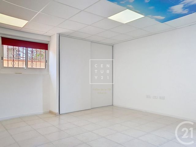 Appartement F2 &agrave; louer - 2 pi&egrave;ces - 60 m2 - St Esteve - 66 - LANGUEDOC-ROUSSILLON