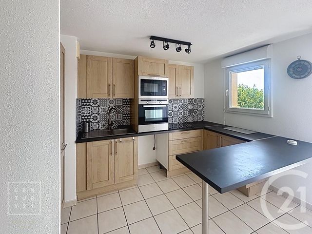 Appartement F2 &agrave; louer - 2 pi&egrave;ces - 52 m2 - St Esteve - 66 - LANGUEDOC-ROUSSILLON