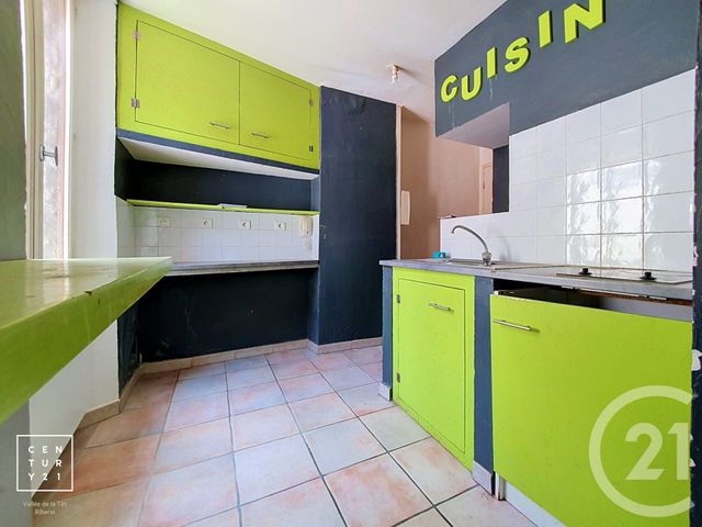 Appartement T2 &agrave; louer - 2 pi&egrave;ces - 40,75 m2 - Estagel - 66 - LANGUEDOC-ROUSSILLON