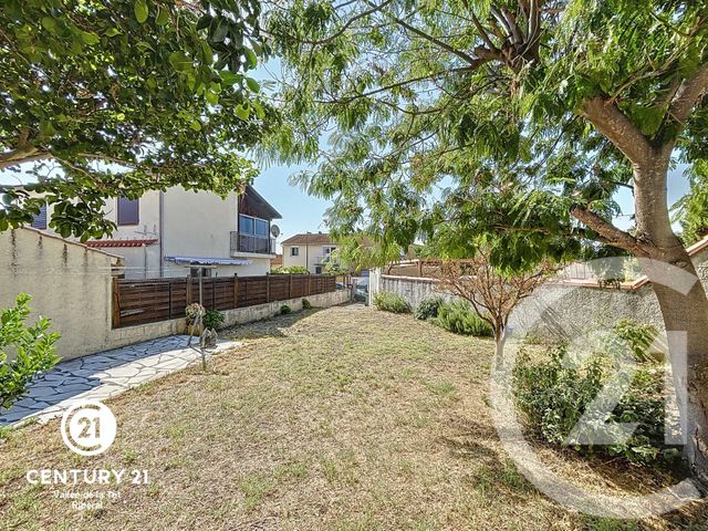 Maison &agrave; louer - 4 pi&egrave;ces - 93,09 m2 - St Esteve - 66 - LANGUEDOC-ROUSSILLON