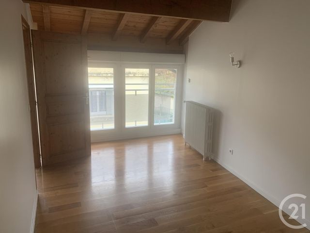 Appartement F4 &agrave; louer - 4 pi&egrave;ces - 110 m2 - Lagnieu - 01 - RHONE-ALPES