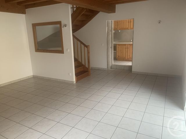 Appartement F4 &agrave; louer - 4 pi&egrave;ces - 110 m2 - Lagnieu - 01 - RHONE-ALPES