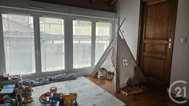 Appartement F4 &agrave; louer - 4 pi&egrave;ces - 110 m2 - Lagnieu - 01 - RHONE-ALPES
