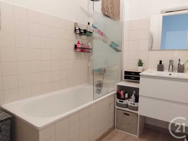Appartement T2 &agrave; louer - 3 pi&egrave;ces - 39,21 m2 - Lagnieu - 01 - RHONE-ALPES