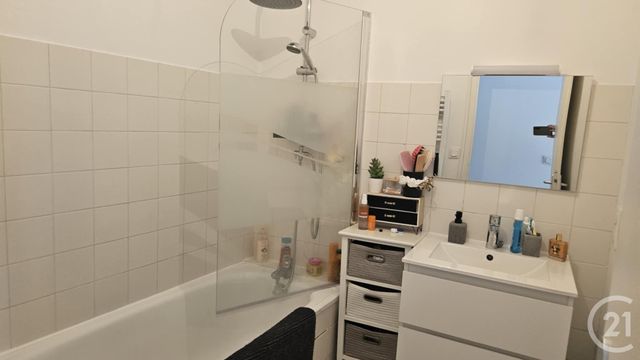 Appartement T2 &agrave; louer - 3 pi&egrave;ces - 39,21 m2 - Lagnieu - 01 - RHONE-ALPES