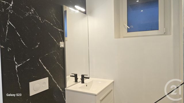 Appartement F2 &agrave; louer - 2 pi&egrave;ces - 42 m2 - St Sorlin En Bugey - 01 - RHONE-ALPES