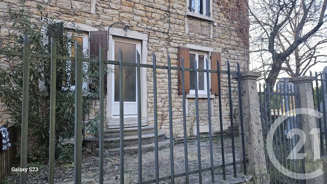 Appartement F2 &agrave; louer - 2 pi&egrave;ces - 42 m2 - St Sorlin En Bugey - 01 - RHONE-ALPES