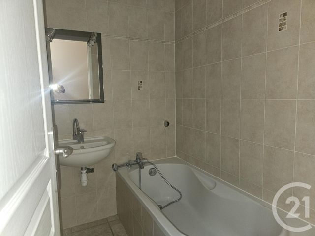 Maison &agrave; louer - 5 pi&egrave;ces - 62,40 m2 - La Balme Les Grottes - 38 - RHONE-ALPES