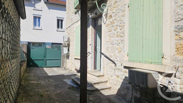 Appartement à vendre - 4 pièces - 85 m2 - Amberieu En Bugey - 01 - RHONE-ALPES