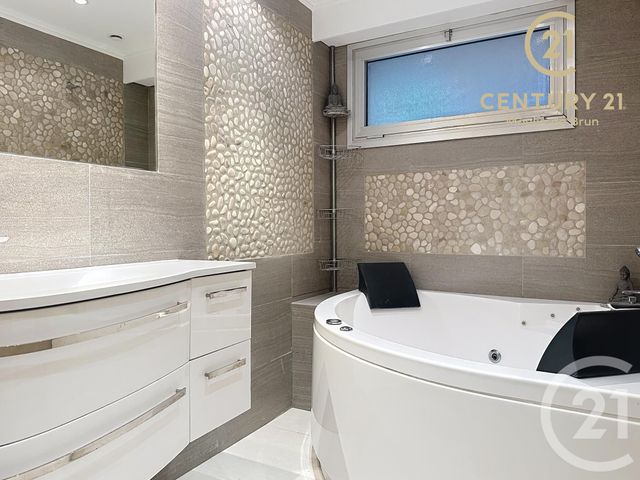 Appartement F4 à vendre - 4 pièces - 100,14 m2 - Grasse - 06 - PROVENCE-ALPES-COTE-D-AZUR