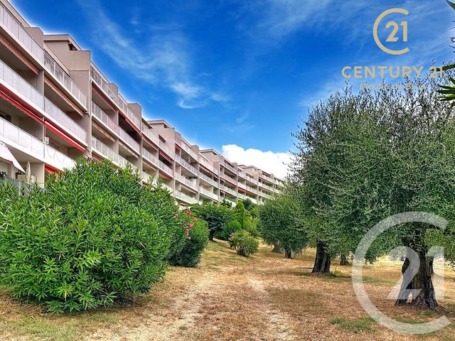 Appartement à vendre - 4 pièces - 79,71 m2 - Grasse - 06 - PROVENCE-ALPES-COTE-D-AZUR