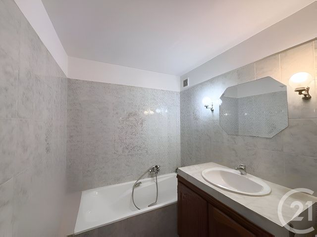 Maison à vendre - 5 pièces - 126 m2 - Peymeinade - 06 - PROVENCE-ALPES-COTE-D-AZUR