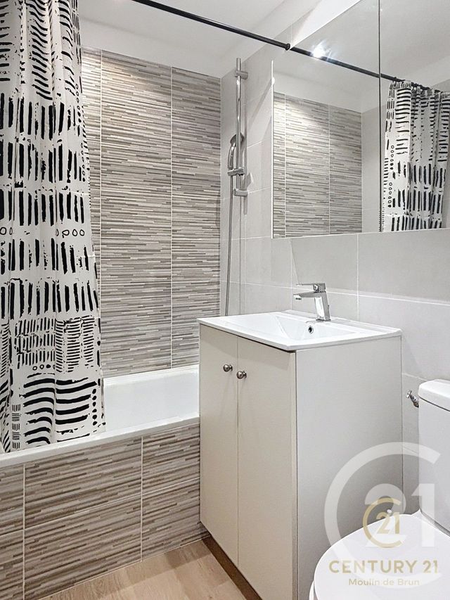 Appartement F2 &agrave; louer - 2 pi&egrave;ces - 26,50 m2 - Grasse - 06 - PROVENCE-ALPES-COTE-D-AZUR