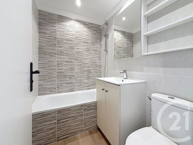 Appartement F2 à louer - 2 pièces - 26,50 m2 - Grasse - 06 - PROVENCE-ALPES-COTE-D-AZUR