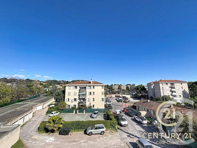 Appartement F4 &agrave; vendre - 4 pi&egrave;ces - 59,01 m2 - Cannes La Bocca - 06 - PROVENCE-ALPES-COTE-D-AZUR