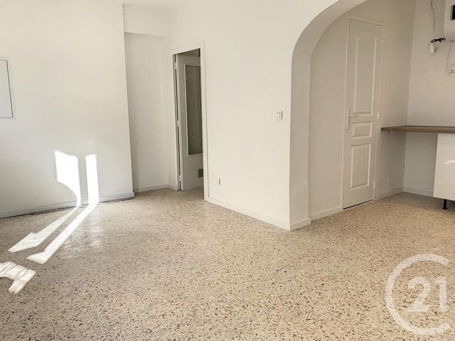 Appartement F2 &agrave; louer - 2 pi&egrave;ces - 41,76 m2 - Grasse - 06 - PROVENCE-ALPES-COTE-D-AZUR