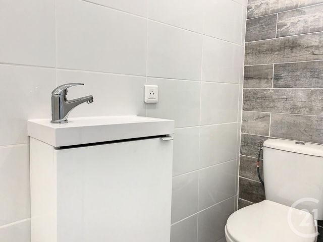 Appartement F2 &agrave; louer - 2 pi&egrave;ces - 41,76 m2 - Grasse - 06 - PROVENCE-ALPES-COTE-D-AZUR