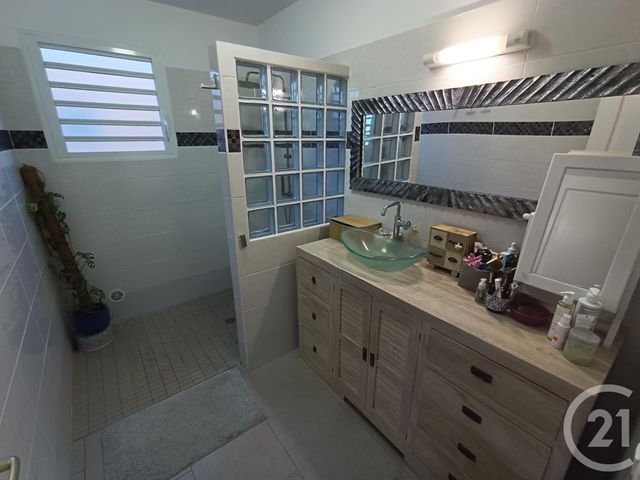 Maison &agrave; louer - 5 pi&egrave;ces - 129,23 m2 - La Possession - 974 - REUNION