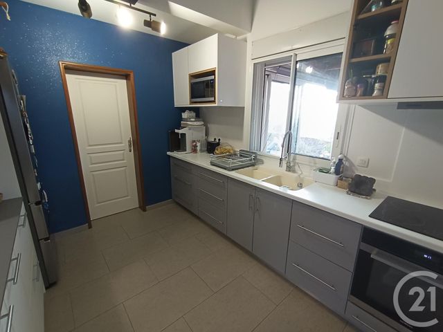 Maison &agrave; louer - 5 pi&egrave;ces - 129,23 m2 - La Possession - 974 - REUNION