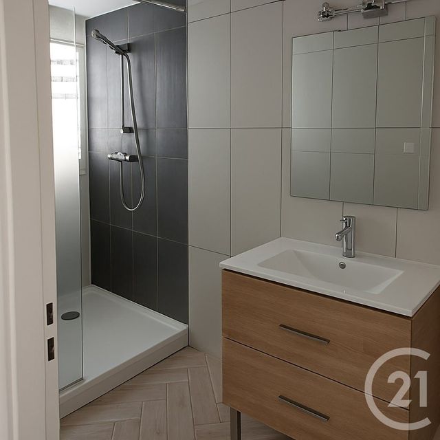 Appartement F3 bis à louer - 4 pièces - 72,98 m2 - St Denis - 974 - REUNION