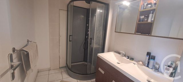 Appartement F4 à louer - 4 pièces - 89,82 m2 - St Denis - 974 - REUNION