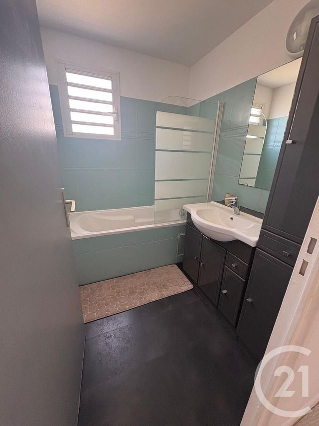 Appartement F3 à louer - 3 pièces - 57,70 m2 - Ste Marie - 974 - REUNION