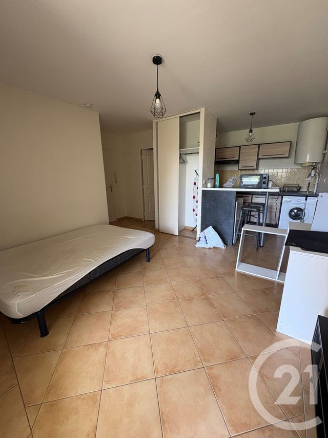 Appartement F1 &agrave; louer - 1 pi&egrave;ce - 24 m2 - St Denis - 974 - REUNION