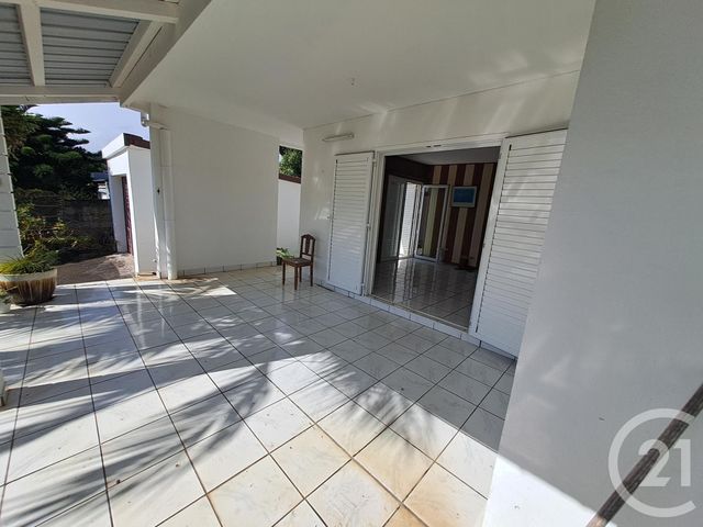 Maison &agrave; louer - 5 pi&egrave;ces - 97,41 m2 - Ste Marie - 974 - REUNION