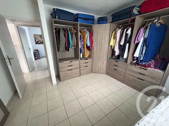 Maison &agrave; louer - 5 pi&egrave;ces - 164,60 m2 - St Denis - 974 - REUNION