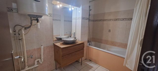 Appartement F2 &agrave; louer - 2 pi&egrave;ces - 54,14 m2 - St Denis - 974 - REUNION