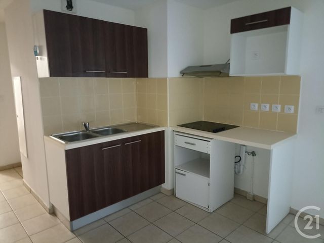 Appartement F3 &agrave; louer - 3 pi&egrave;ces - 54,64 m2 - St Denis - 974 - REUNION