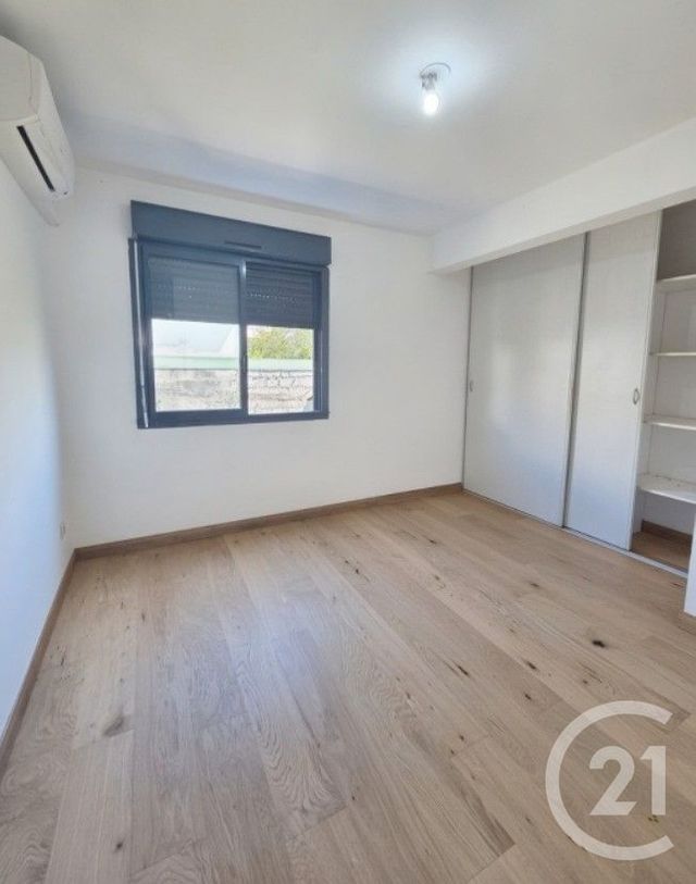 Appartement F4 &agrave; louer - 4 pi&egrave;ces - 78,92 m2 - St Denis - 974 - REUNION