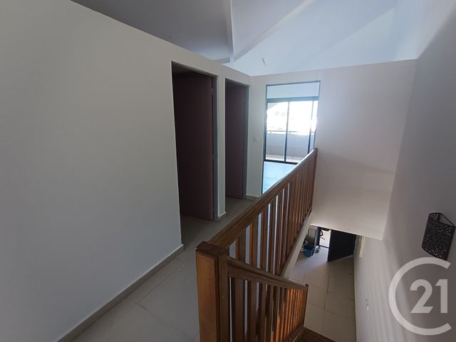 Appartement F3 &agrave; louer - 3 pi&egrave;ces - 97,68 m2 - St Leu - 974 - REUNION