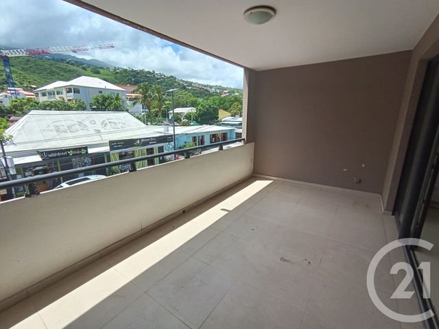 Appartement F3 &agrave; louer - 3 pi&egrave;ces - 97,68 m2 - St Leu - 974 - REUNION
