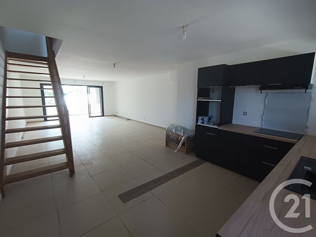 Appartement F3 &agrave; louer - 3 pi&egrave;ces - 97,68 m2 - St Leu - 974 - REUNION