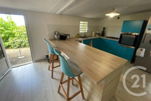 Maison &agrave; louer - 6 pi&egrave;ces - 125,46 m2 - St Denis - 974 - REUNION